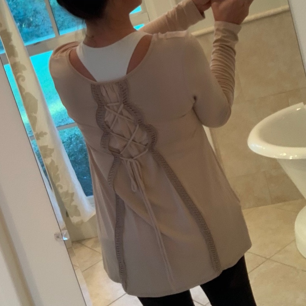 🏷️ mts Lace Back Ho Low Top Small S